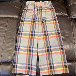 Fun, flirty new, plaid wide leg pants! These can be dressed up or down.
